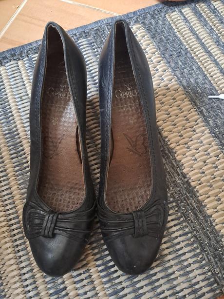 Lodičky caprice, 38