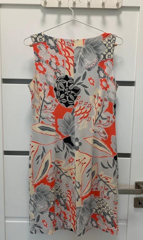 Dámske letné šaty, 38