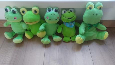 Plyšové žaby, 