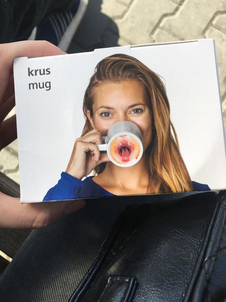 Čo sa stane, keď dám hrnček do mikrovlnky?