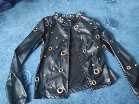 Štýlová kozenka, s