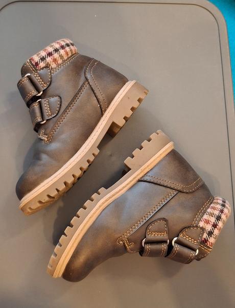 Topánky vty, v.23, victory,23