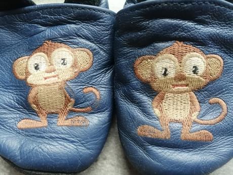 Kožené capačky opičky dĺžka 15 cm, <17