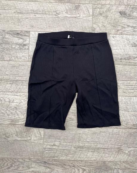 Biker shorts, bershka,l