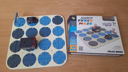 Interaktivna hra track maze,