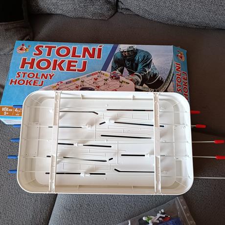 Stolný hokej,