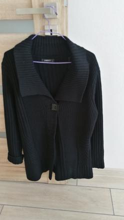 Čierny hrubý sveter, l