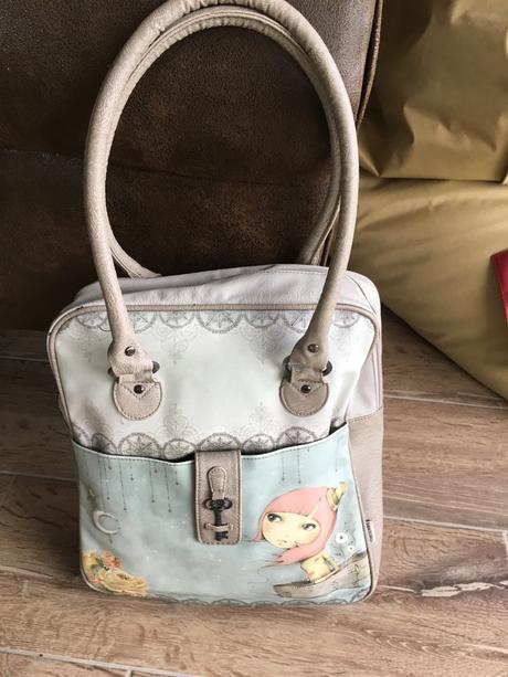 Santoro kabelka, santoro