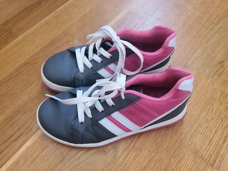 Tenisky, authority,33