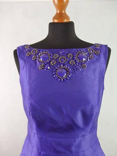 Luxusné elegantné šaty, 38