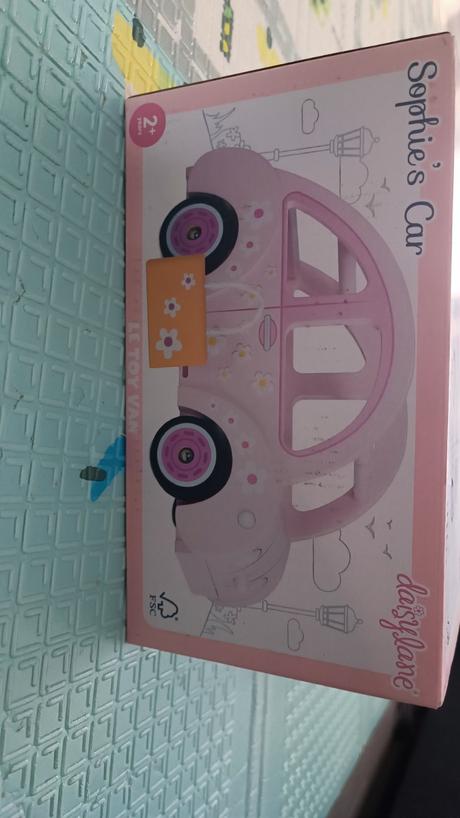 Le toy van auto sophie drevené, 
