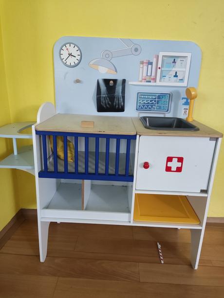 Detská drevená klinika a zverolekár 2v1, 