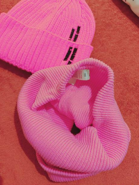 Nákrčnik, reserved,134