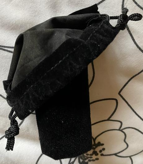 Sametová taštička marionnaud,
