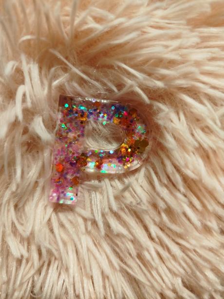 Písmená trblietavé ozdôbky kľúčenky,