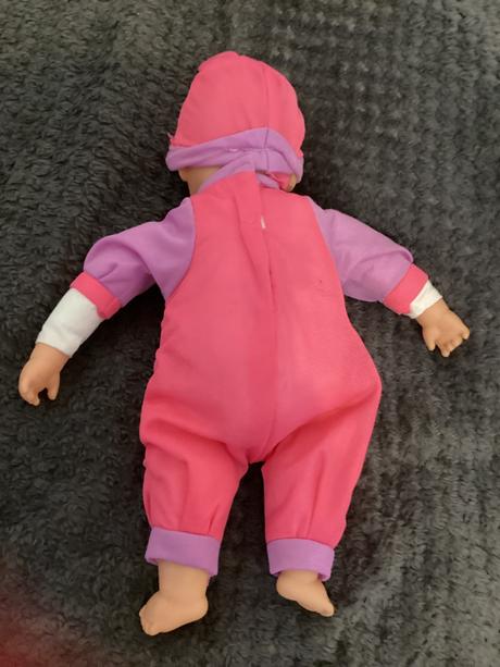 Bábika vydávajúca zvuky, 