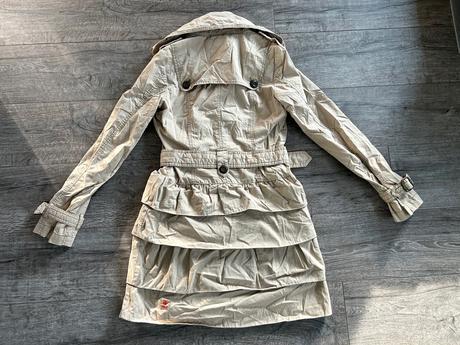 Kvalitny damsky kabat s opaskom zn. khujo, 36 / s