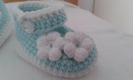 Mentolové háčkované papučky, <17