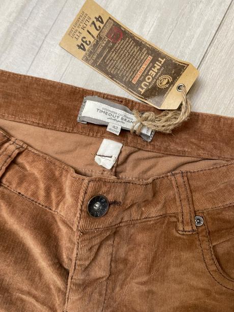 Perfektné tenšie menčestrové nohavive, timeout,42 / 44 / l