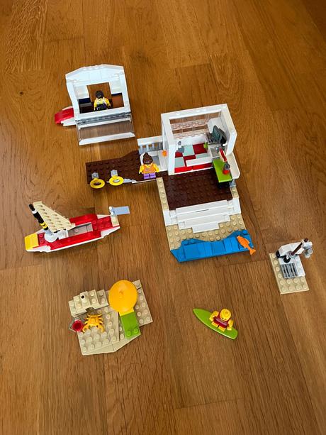 Lego creator 3in1 31083 vyletna lod,