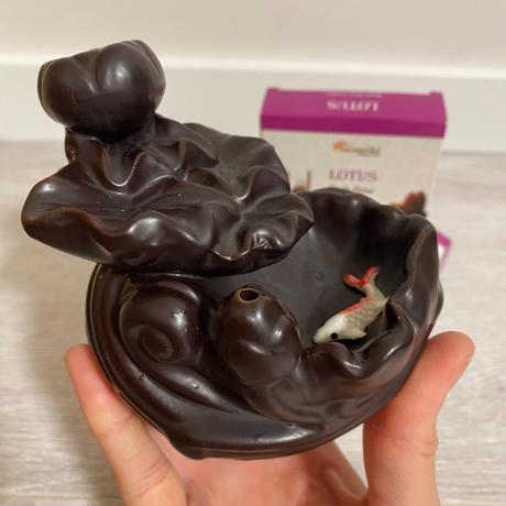 Stojan na tečúci dym + vonné kužele,