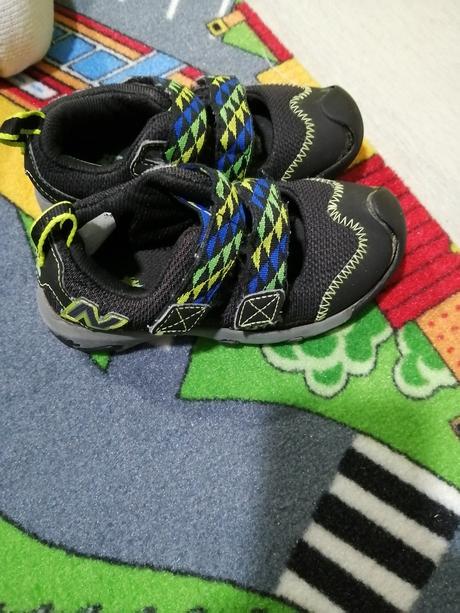 Predám krásne športové sandalky, 28