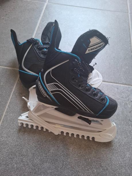 Korčule na ľad, crowned,29