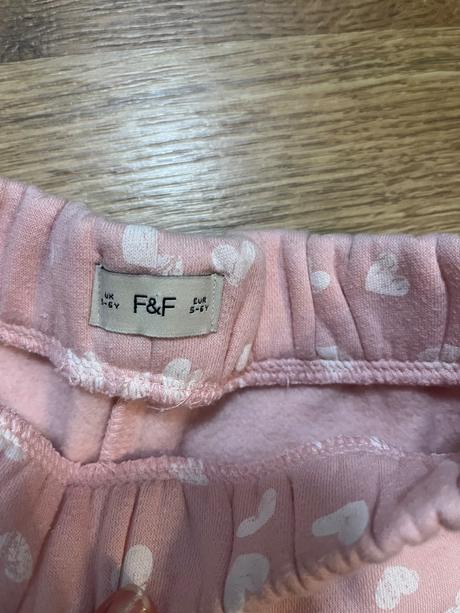 F&f tepláky 116, f&f,116