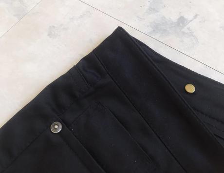 Luxusné saténové nohavice s kovovým leskom, m