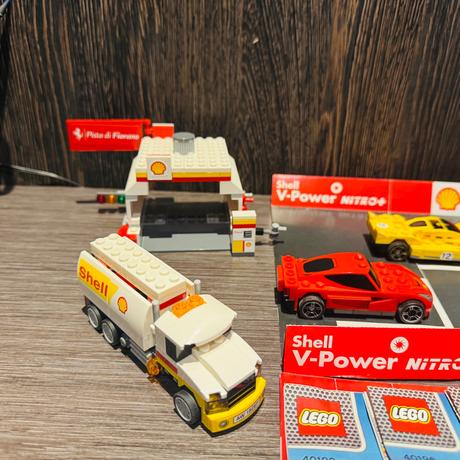 Lego shell sety 7 ks a štartovacia plocha, 