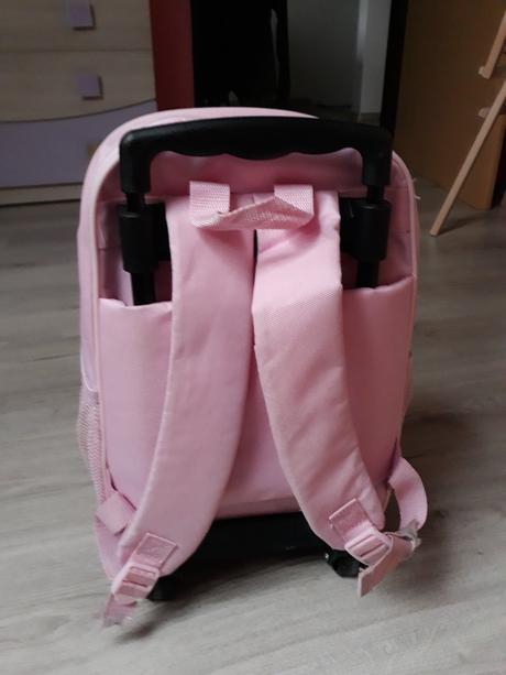 Školská taška na kolieskach,