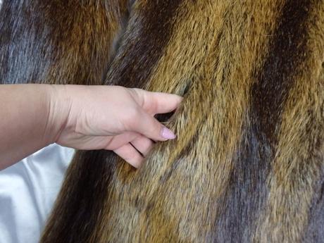 Luxusný kožuch z nutrie, 38