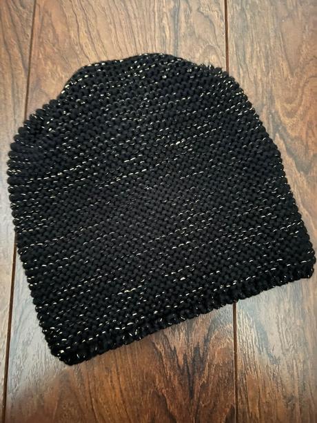 Čierno zlatá podšitá čiapka, m