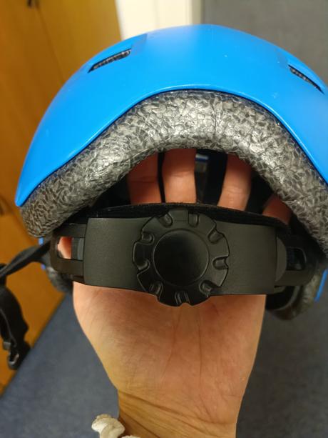 Prilba na korčuľovanie, xs