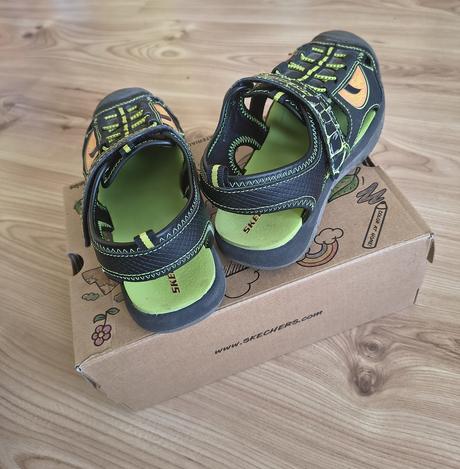 Skechers sandále, skechers,35