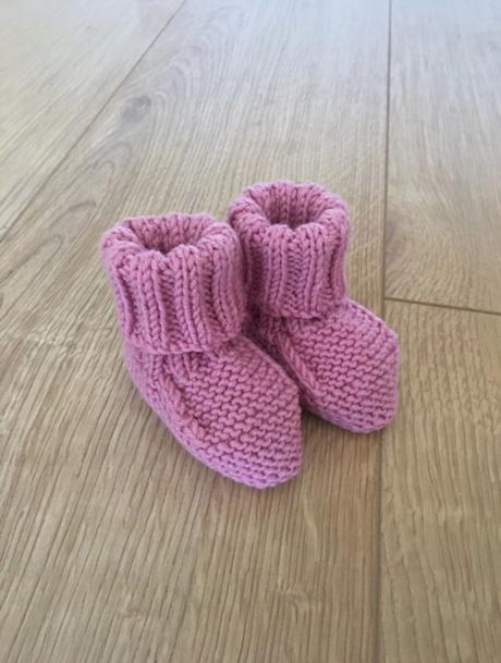 Papučky pre babatko, <17