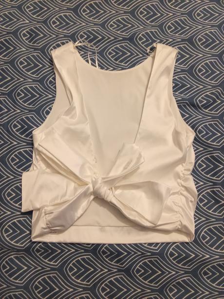 Krátky vrch s mašlou na chrbte, reserved,xl