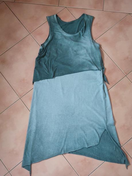 Dámske  asymetrické šaty zn.unisono, s