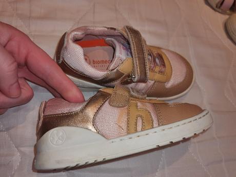 Úžasné tenisky biomecanics 25, 25