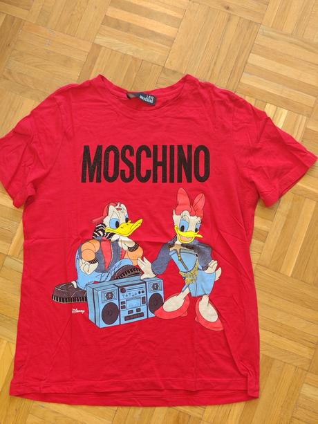 Štýlové, moderné, trendy letné tričko l, moschino,l