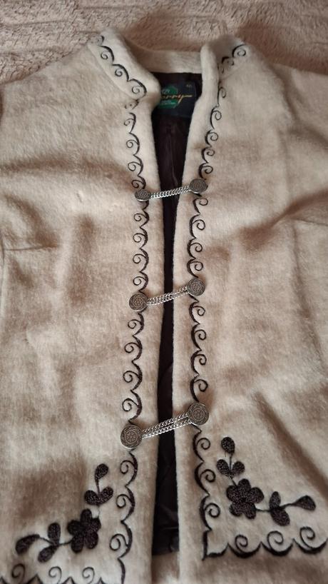 Kvalitný kabát, 38