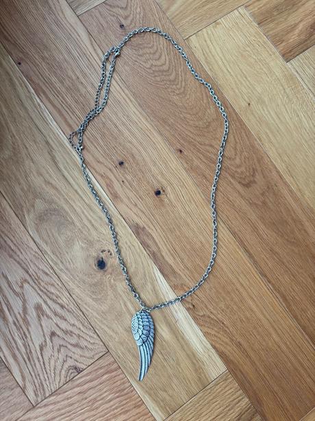 Náhrdelník krídlo bižu, 