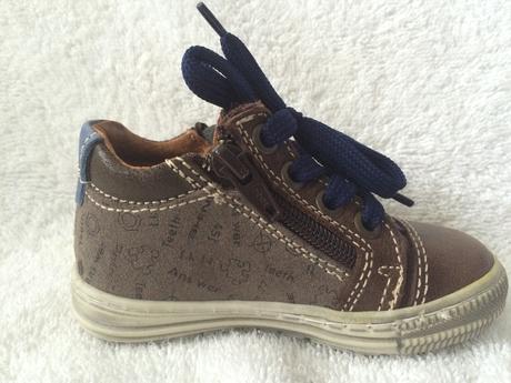 Prechodné celokožené topánočky, bambulini,21