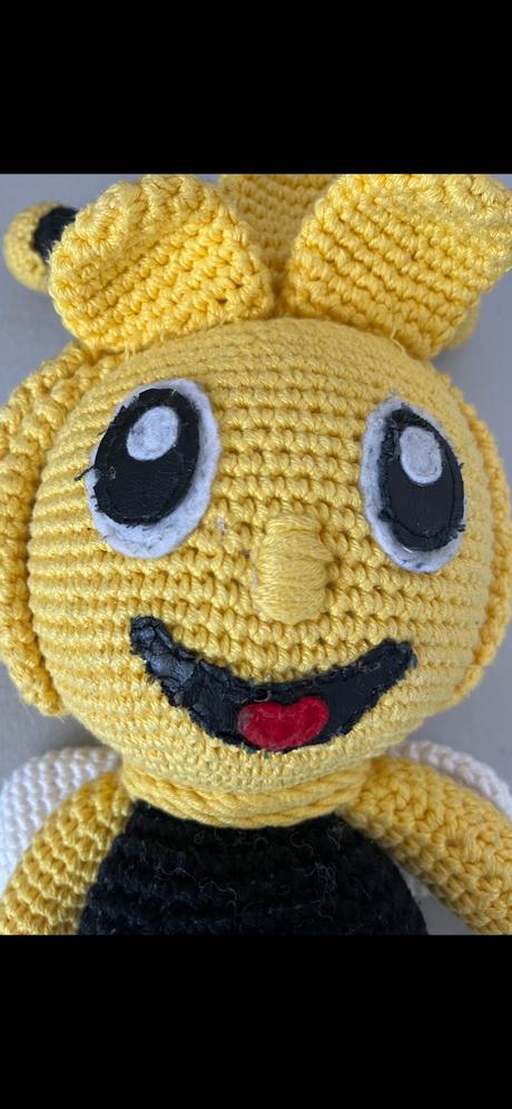 Hackovana vcielka mája, 