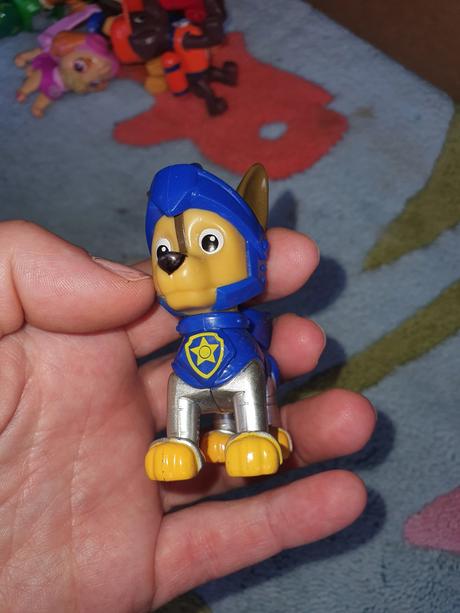 Postavičky väčšie paw patrol 1.5 eur ks,