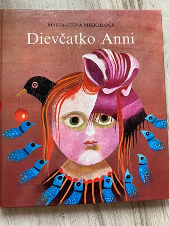 Krásna stará retro kniha dievčatko anni,