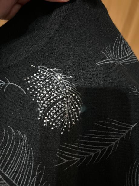 Elegantný pulóver s pierkami, xl