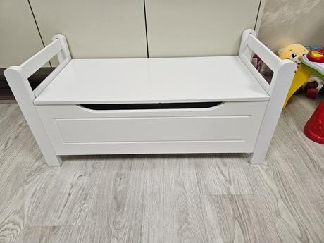 Lavička do predsiene, 