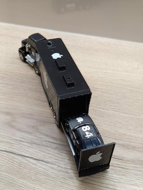 Kamión ,, 84,, autá mcqueen cars, 