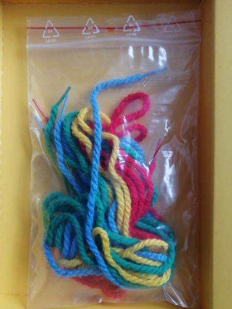 Šnúrky a dierky 4+, 